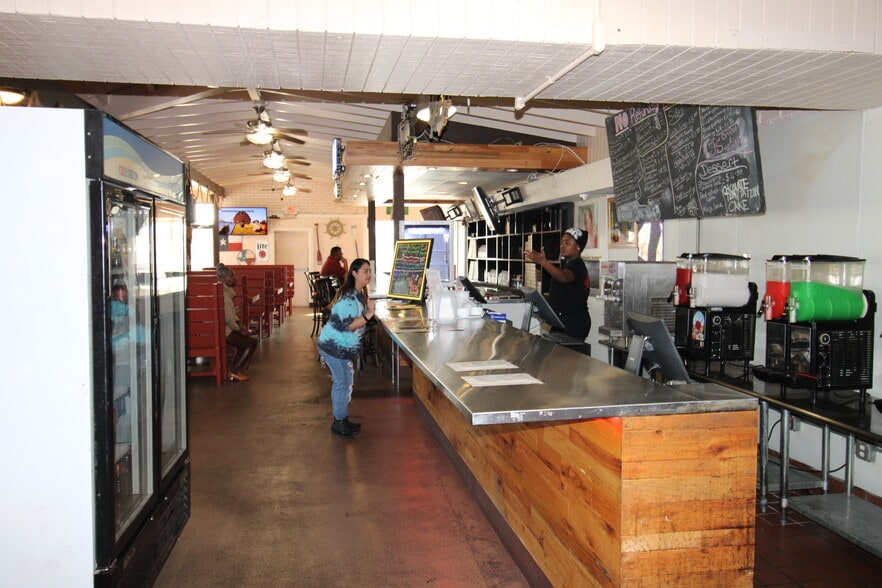 1109 E Pleasant Run Rd, DeSoto, TX for sale - Building Photo - Image 2 of 5