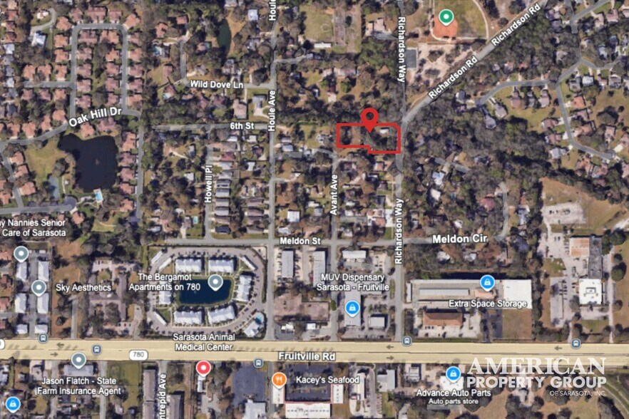 519 Richardson Way, Sarasota, FL à vendre - Photo du bâtiment - Image 3 de 4