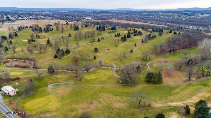 201 Harveys Ln, Milton, PA à vendre - Photo du bâtiment - Image 2 de 22