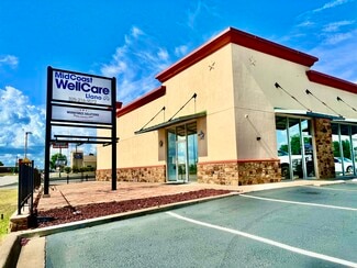 Plus de détails pour 102 W Dallas St, Llano, TX - Bureau/Commerce de détail à louer