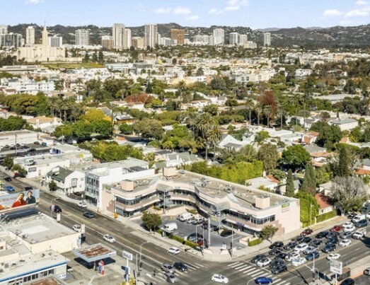 2180 Westwood Blvd, Los Angeles, CA à louer - Photo du bâtiment - Image 3 de 5