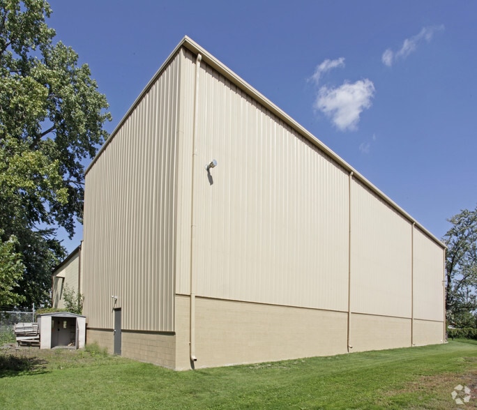 12447 Hartel St, Livonia, MI for lease - Building Photo - Image 3 of 3