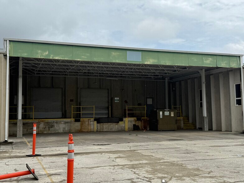 3580-3588 Work Dr, Fort Myers, FL à louer - Photo du bâtiment - Image 2 de 5