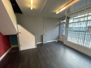 51 Station Rd, Redcar for lease Interior Photo- Image 2 of 6