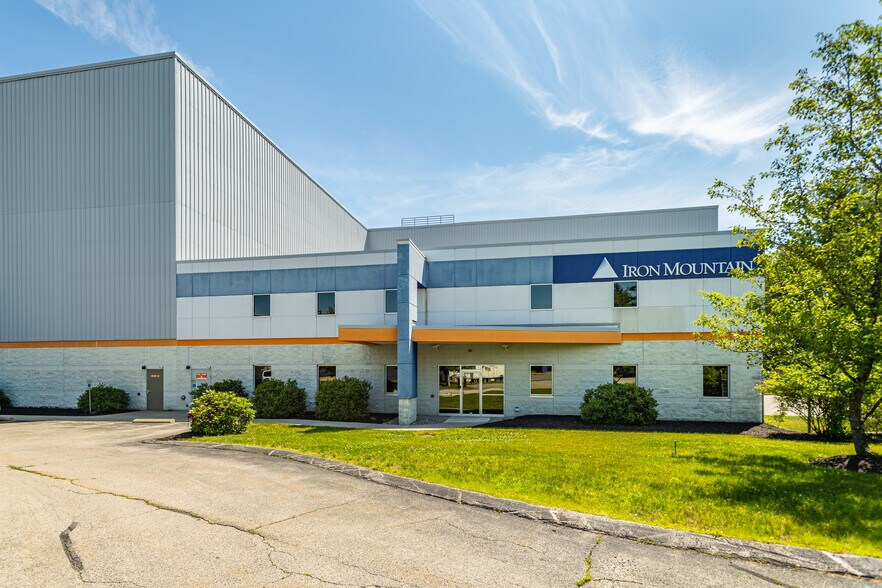 5 Beeman Rd, Northborough, MA for lease - Building Photo - Image 2 of 7