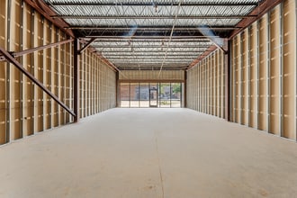 4899 Highway 6, Missouri City, TX for lease Interior Photo- Image 1 of 12