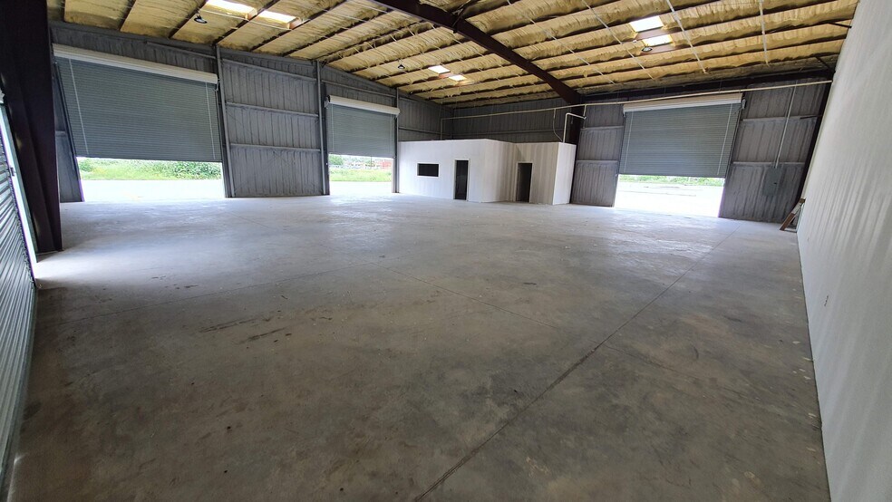 12130 Antoine Dr, Houston, TX à louer - Photo intérieure - Image 3 de 7