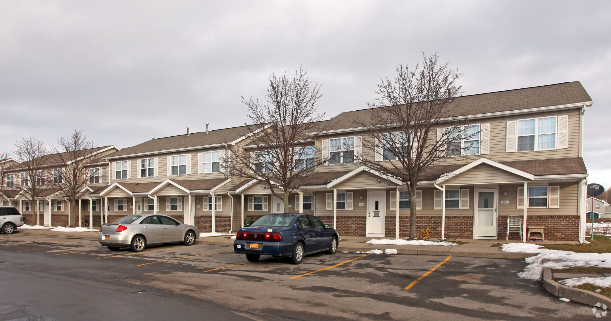 2000 White Swan Dr, Rochester, NY à vendre Photo principale- Image 1 de 1