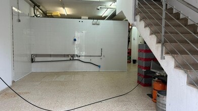 Retail in Terrassa, Barcelona for lease Interior Photo- Image 2 of 7