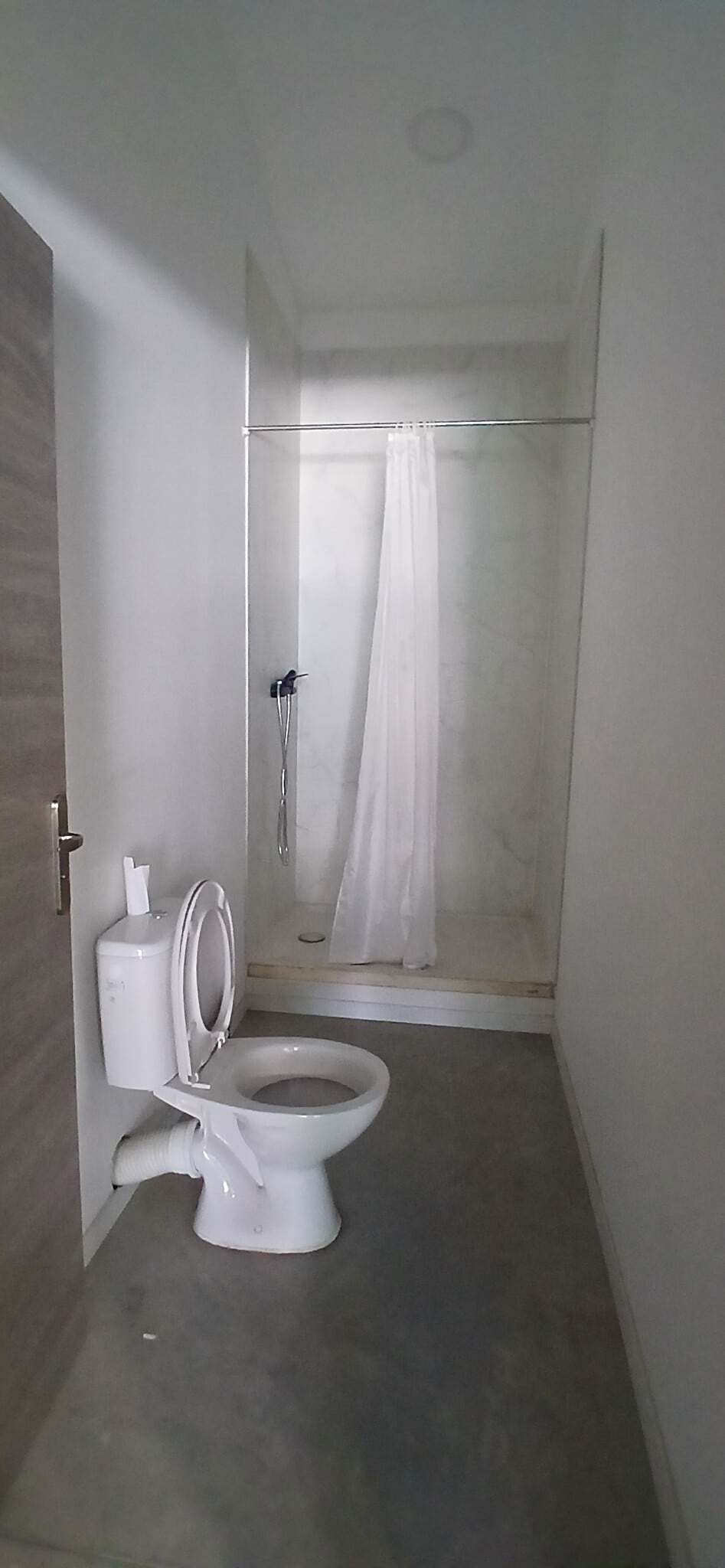 Route d'Arles, Bouillargues for lease Interior Photo- Image 1 of 4