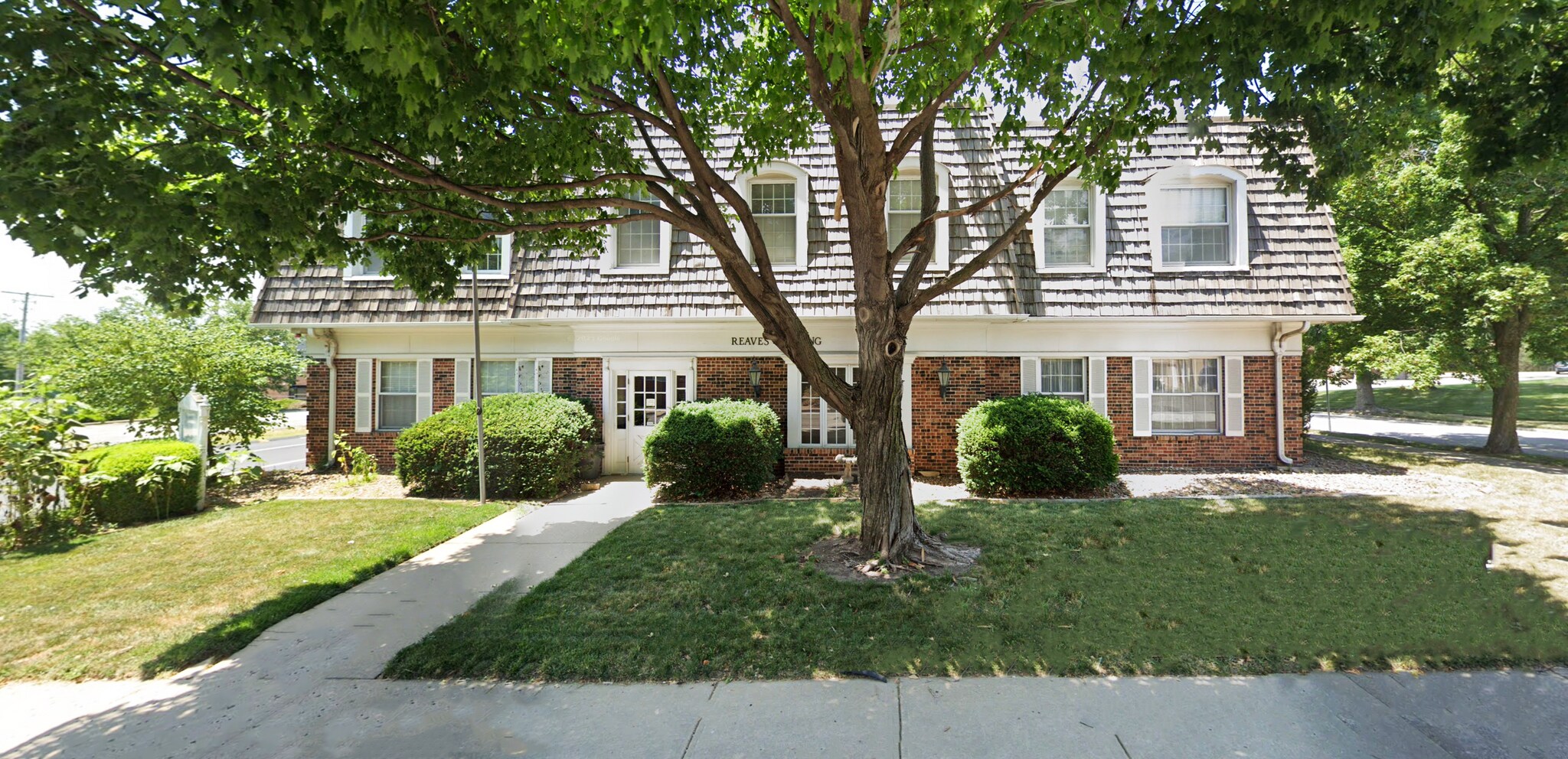 4400 Madison Ave, Kansas City, MO à vendre Photo principale- Image 1 de 7