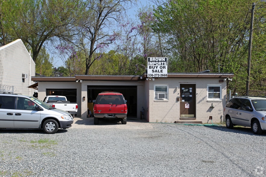 2403 E Bessemer Ave, Greensboro, NC for sale - Building Photo - Image 3 of 8
