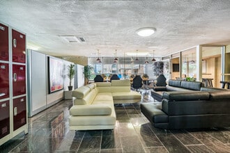 622 Kempner, Galveston, TX à louer Photo intérieure- Image 2 de 12