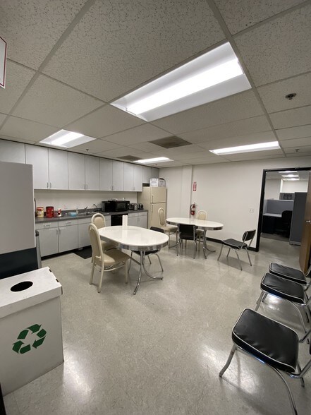 13220 Molette St, Santa Fe Springs, CA à louer - Photo intérieure - Image 2 de 3