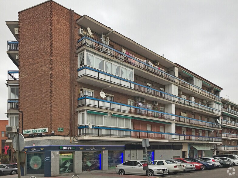 Calle de Luis Grasset, 1, Coslada, Madrid à vendre - Photo du bâtiment - Image 2 de 2