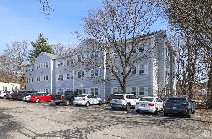 154 Broad St, Nashua, NH à louer - Photo du bâtiment - Image 2 de 4