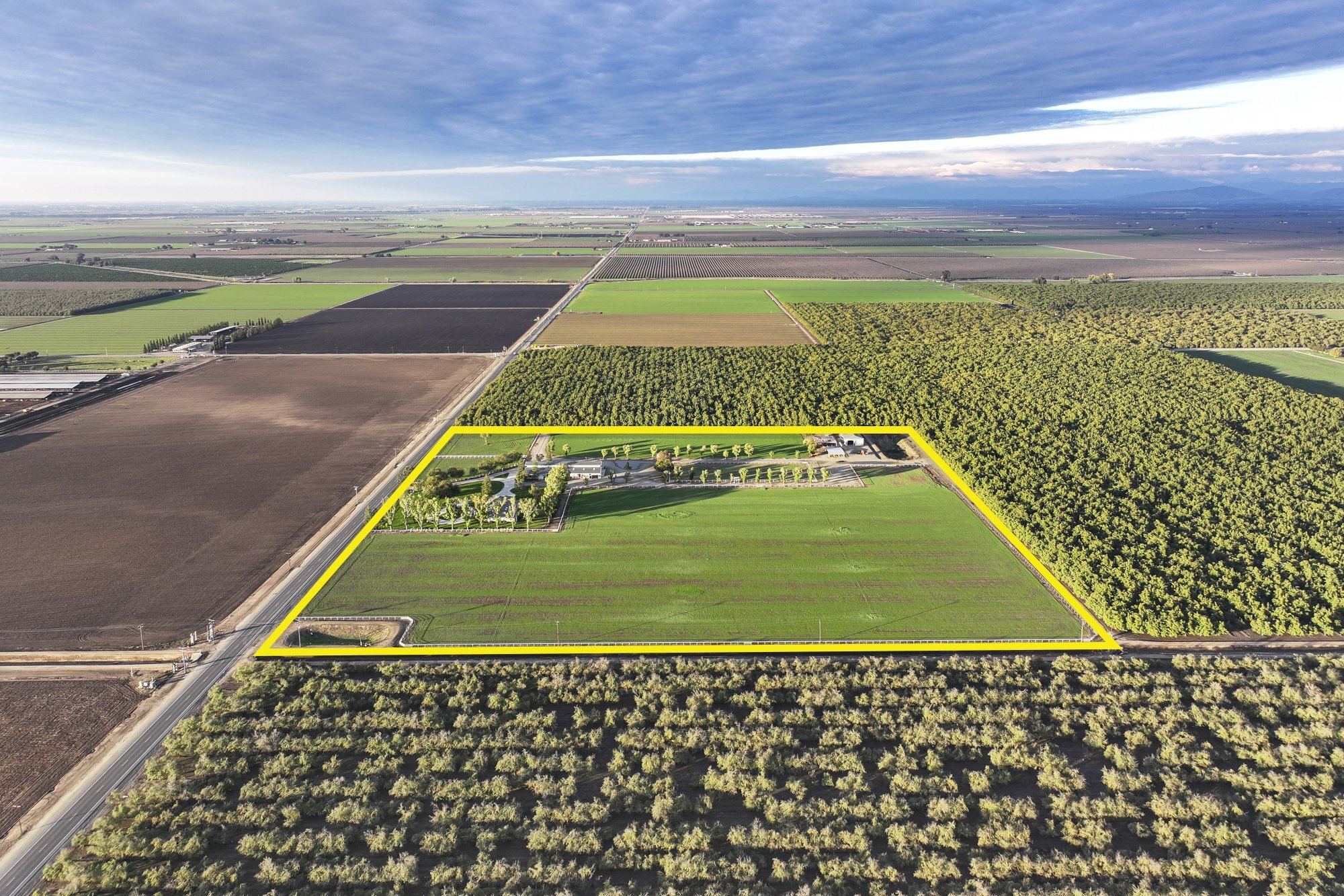 16500 Road 152, Tulare, CA à vendre Photo principale- Image 1 de 43