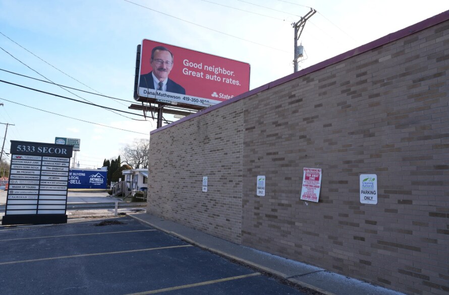 5333 Secor Rd, Toledo, OH à vendre - Photo du bâtiment - Image 2 de 14