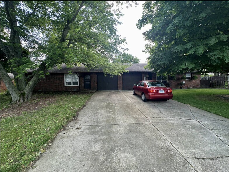 34-Unit Mixed Residential Portfolio portefeuille de 2 propriétés à vendre sur LoopNet.ca - Photo du bâtiment - Image 2 de 16