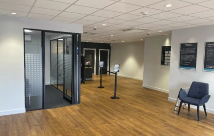 67 Market St, Abergele for sale - Interior Photo - Image 2 of 4