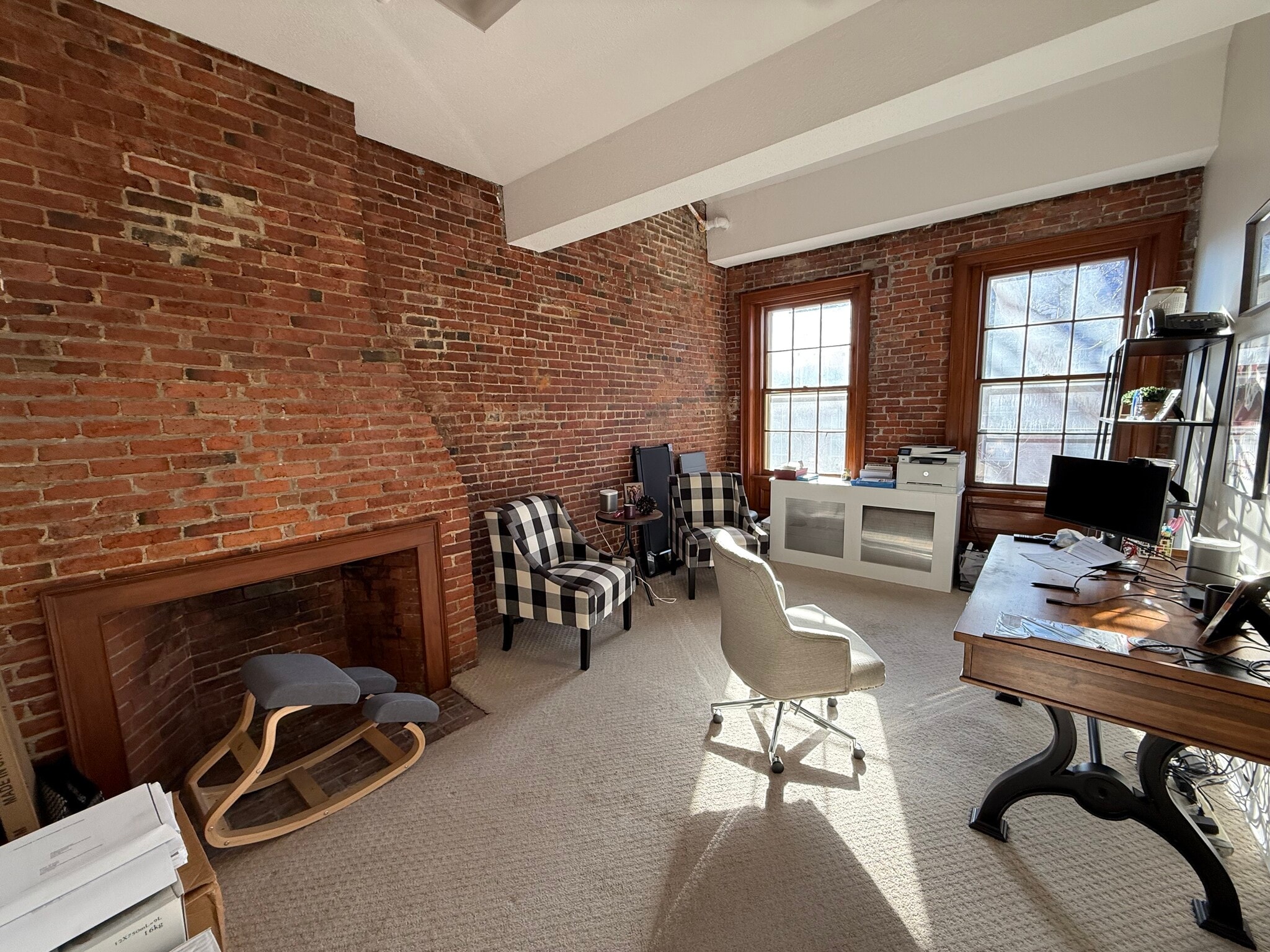 2-26 Front St, Salem, MA for lease Interior Photo- Image 1 of 5