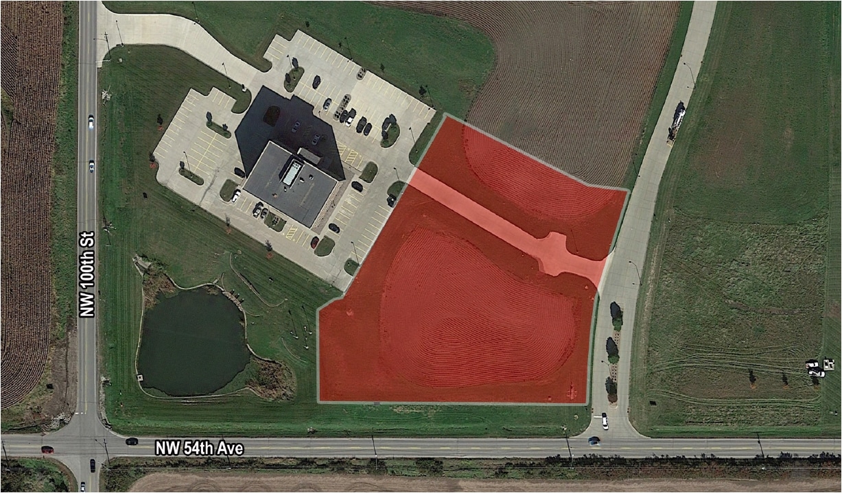5420 West Pky, Johnston, IA à vendre Photo du bâtiment- Image 1 de 3