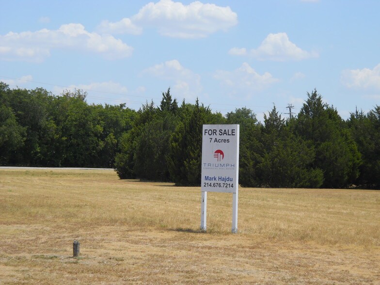 100 E Wintergreen Rd, Cedar Hill, TX à vendre - Photo principale - Image 1 de 2