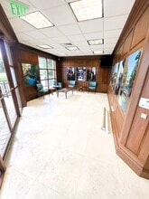 24860 S Tamiami Trl, Bonita Springs, FL à louer Photo intérieure- Image 2 de 8