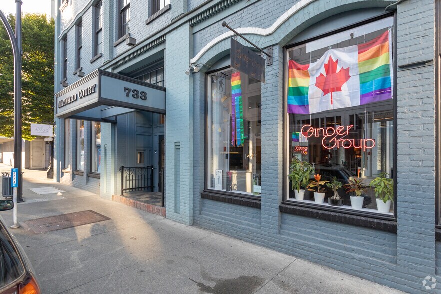 733 Johnson St, Victoria, BC for lease - Building Photo - Image 2 of 10