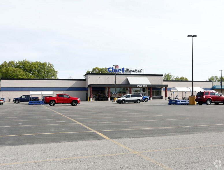 120-260 W Northern Ave, Lima, OH à louer - Photo du bâtiment - Image 3 de 8