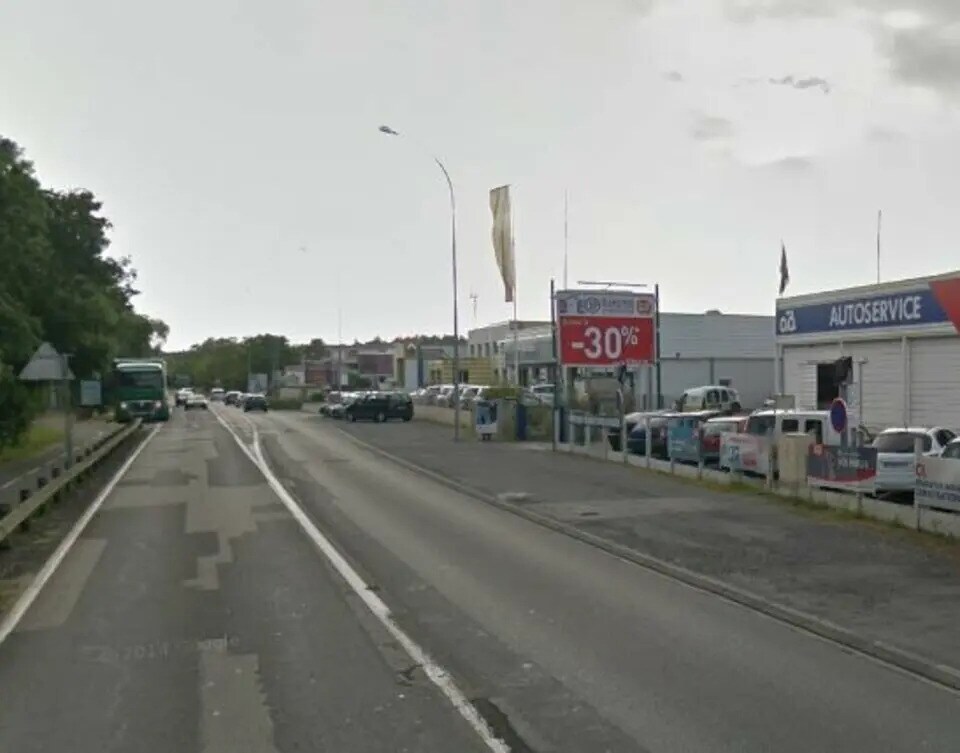 Bureau dans Saint-Sébastien-sur-Loire à louer Photo du bâtiment- Image 1 de 7