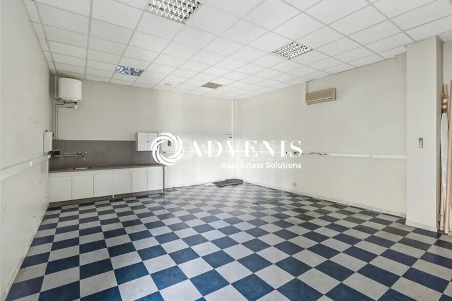 Bureau dans Champigny-sur-Marne à louer - Photo intérieure - Image 3 de 13