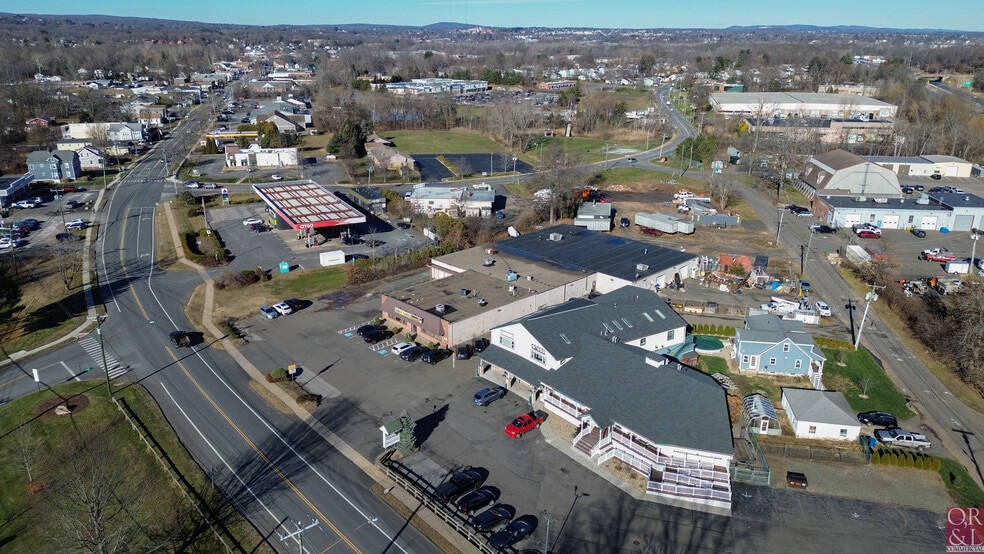 37-45 Mill St, Berlin, CT for lease - Building Photo - Image 2 of 4