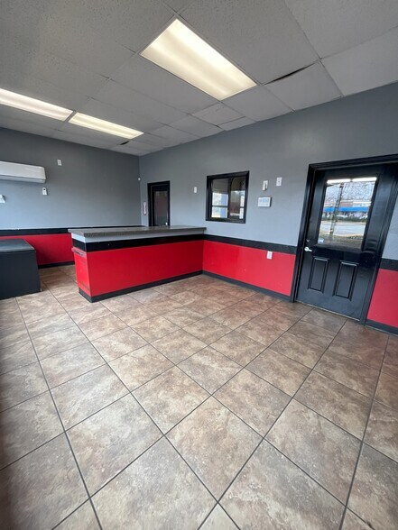 230 E Blackstock Rd, Spartanburg, SC à louer - Photo du bâtiment - Image 2 de 7