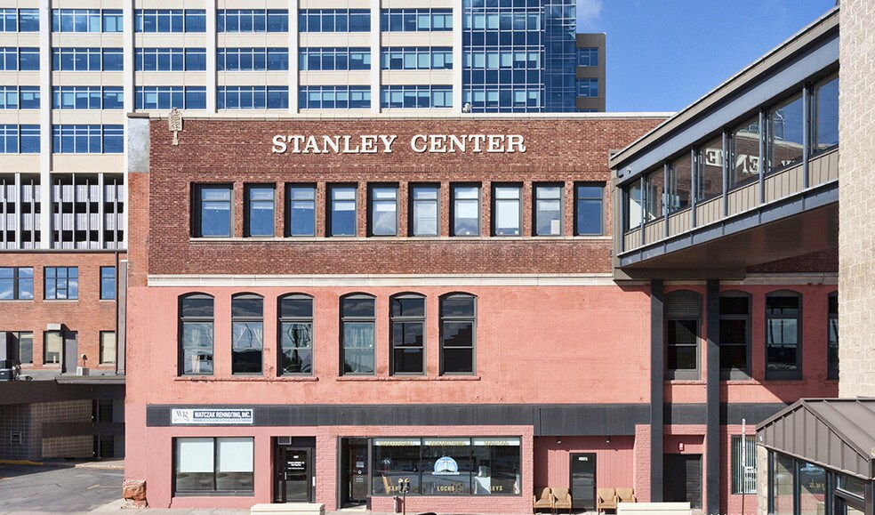 400-408 W Superior St, Duluth, MN à louer - Photo du bâtiment - Image 2 de 5