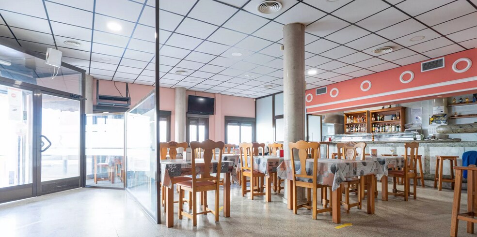 Retail in Esquivias, Toledo for sale - Building Photo - Image 2 of 13