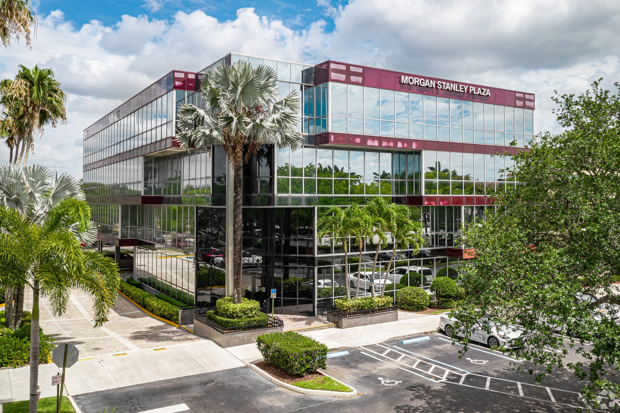 2825 N University Dr, Coral Springs, FL for lease Primary Photo- Image 1 of 11