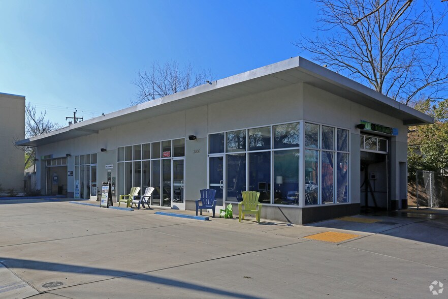 2000 9th St, Sacramento, CA à vendre - Photo du bâtiment - Image 2 de 3