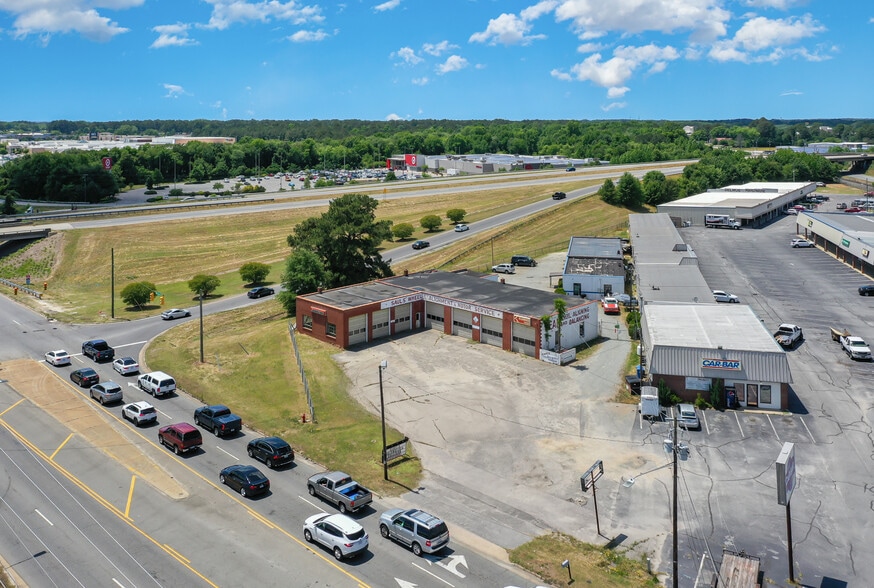 1001 N Berkeley Blvd, Goldsboro, NC à vendre - Photo du bâtiment - Image 1 de 9