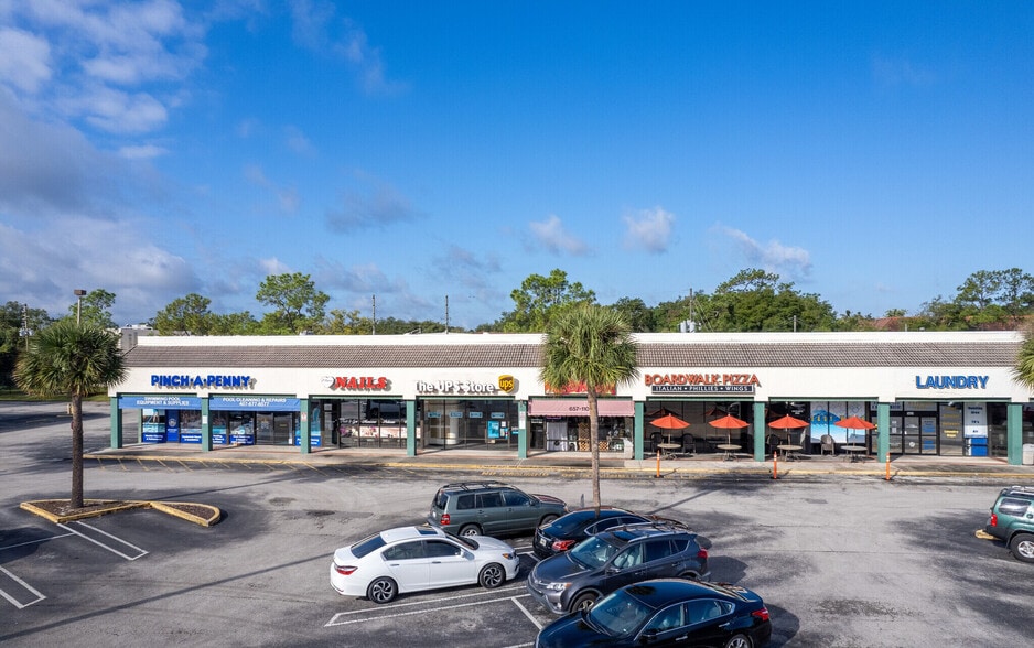 5401-5465 Lake Howell Rd, Winter Park, FL for lease - Building Photo - Image 3 of 12