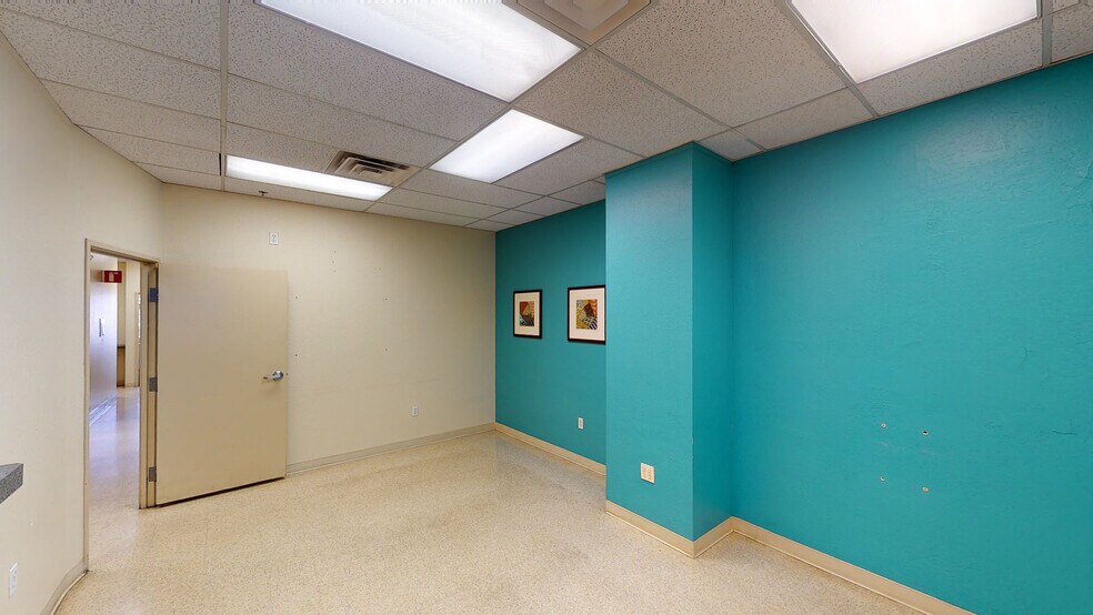 3811 E Bell Rd, Phoenix, AZ à louer - Numérisation 3D de Matterport - Image 3 de 15
