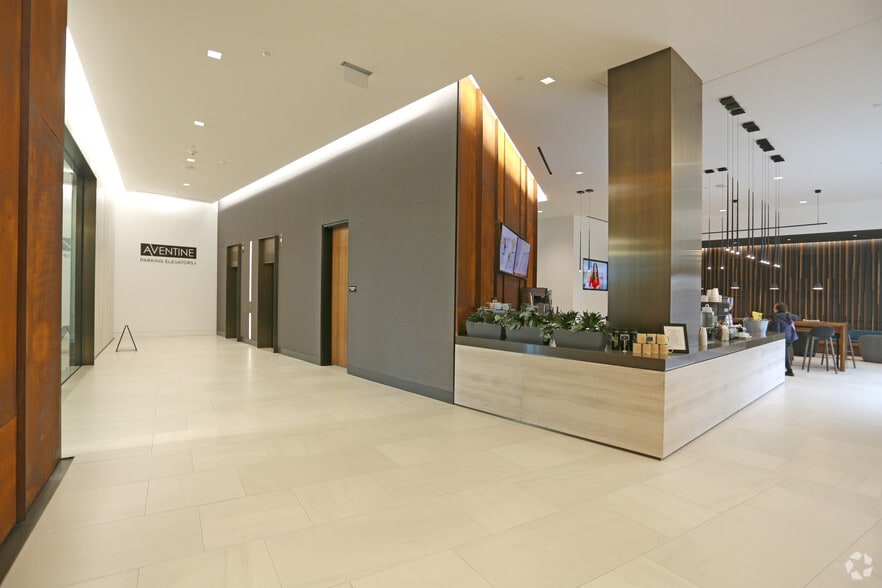 8910 University Center Ln, San Diego, CA for lease - Lobby - Image 2 of 9