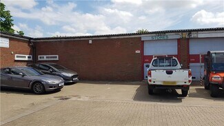 Plus de détails pour Westbury Clos, Dunstable - Industriel à louer