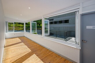 100 South Creek Rd, CROMER à louer Photo intérieure- Image 2 de 6