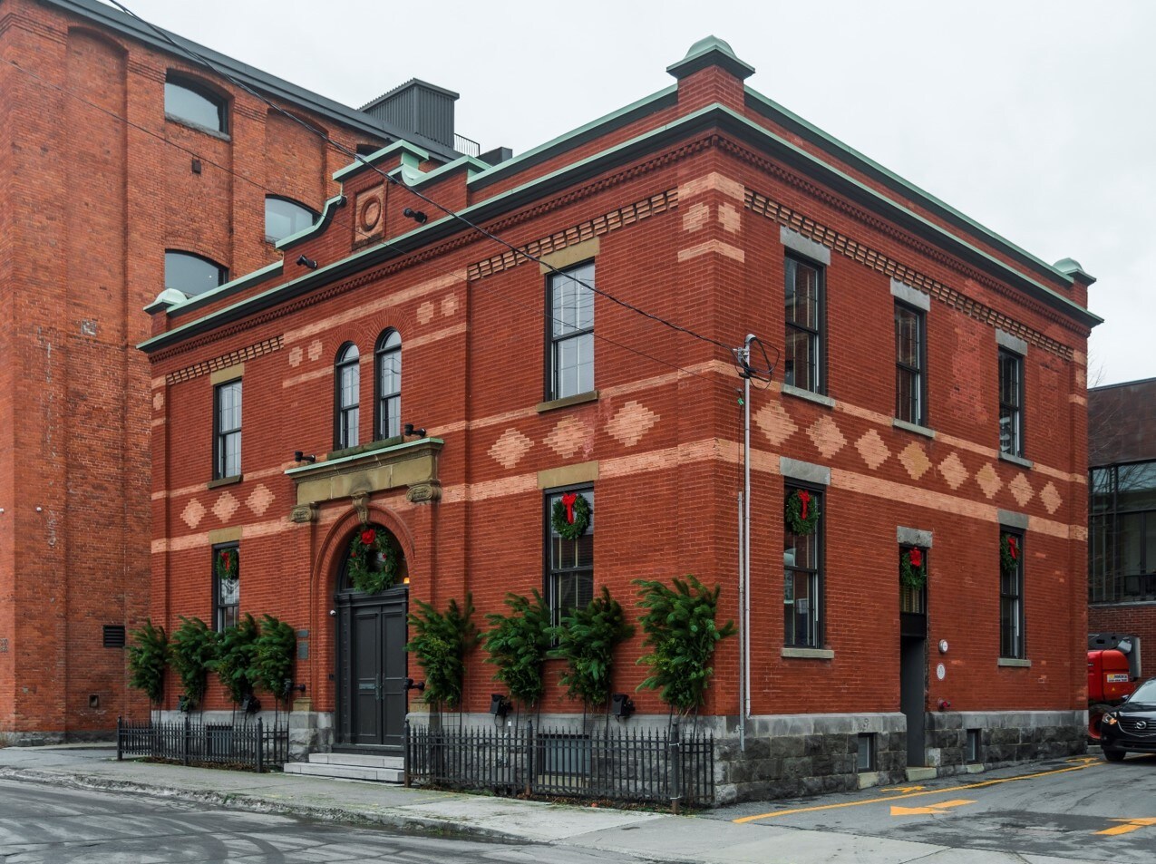 3980 Rue Saint-Ambroise, Montréal, QC à vendre Photo principale- Image 1 de 1