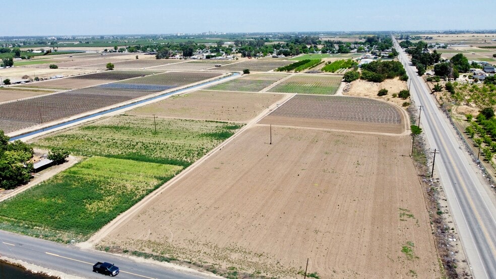 1722 Brawley Ave, Fresno, CA for sale - Building Photo - Image 2 of 13