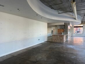 319 E 16th St, Indianapolis, IN for lease Building Photo- Image 2 of 6