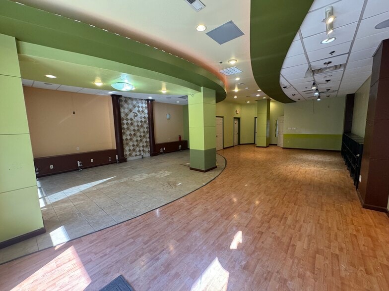 2001 Hamilton St, Philadelphia, PA for lease - Primary Photo - Image 1 of 9