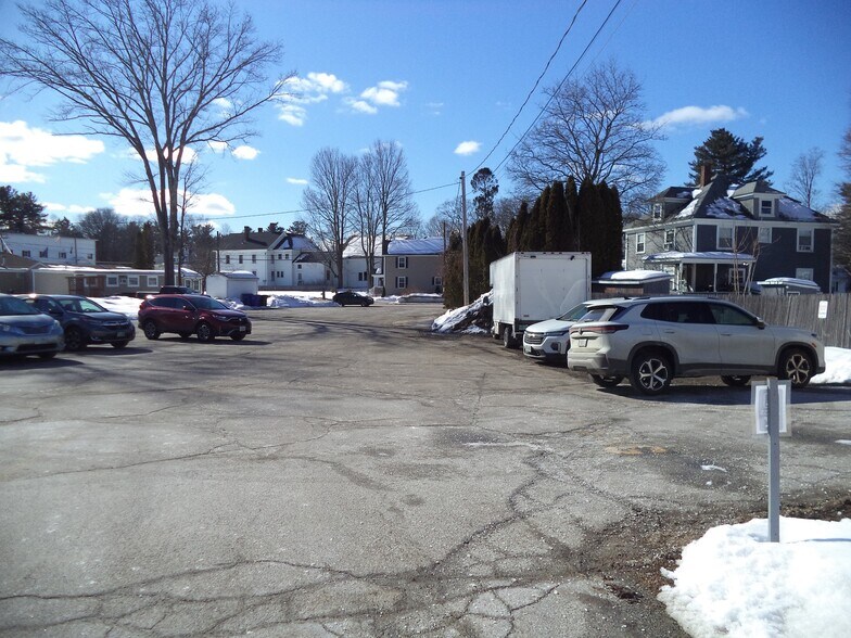 25 Library St, Hudson, NH à vendre - Photo du bâtiment - Image 2 de 49