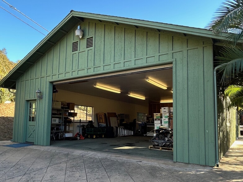 30007 Old Highway 395, Escondido, CA for lease - Building Photo - Image 2 of 6